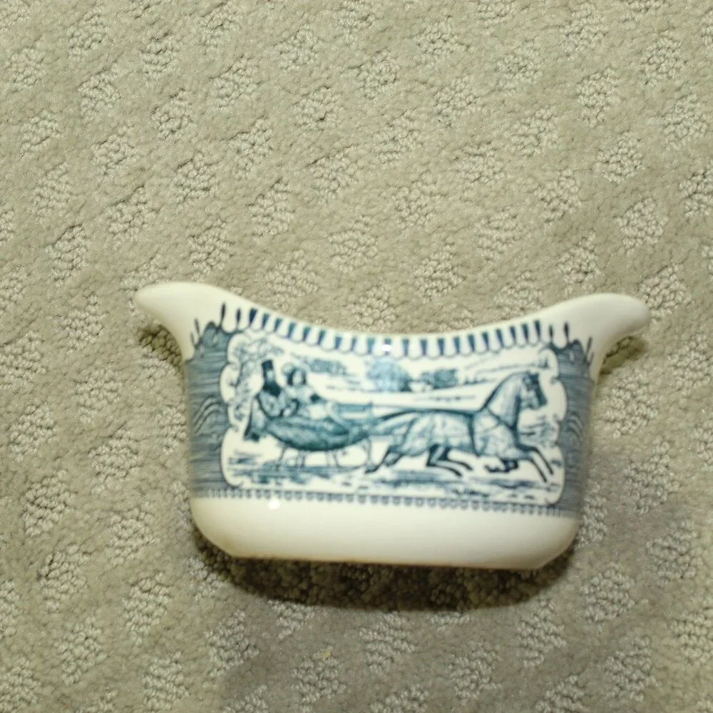 Currier & Ives Two Spout Gravy Bowl